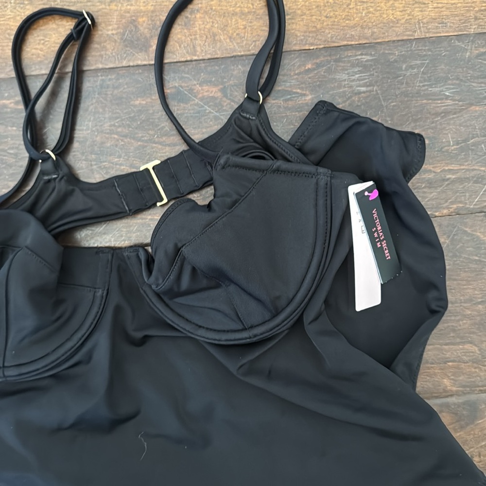 Victoria’s Secret Essential Wicked Swimsuit Size M - Picture 5 of 5